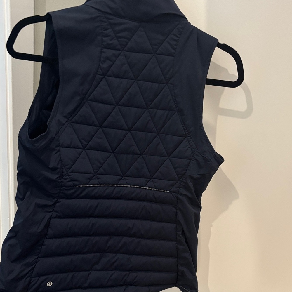 Lululemon Navy Puffer Vest - Picture 2 of 4